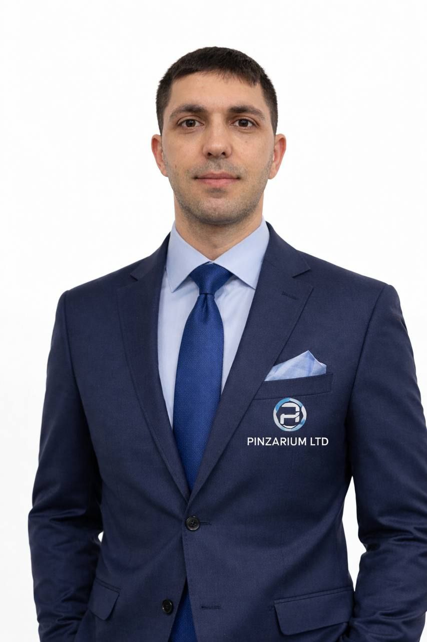 Stefan Pinzariu - Founder